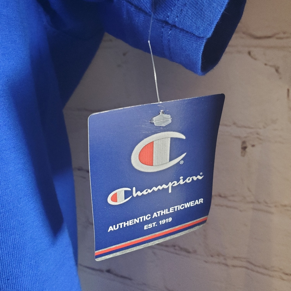 Champion Tee - Picture 2 of 6